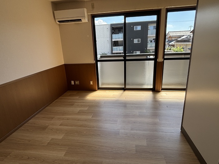 サンライフ北府の洋室