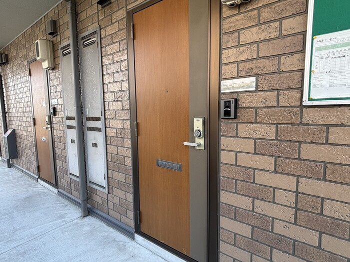 エザンスＴＨの玄関