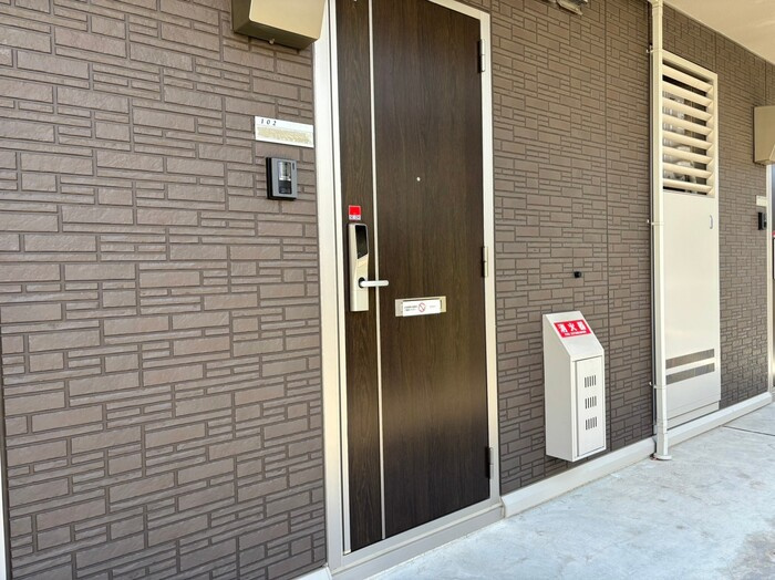 コーポラスみのりの玄関