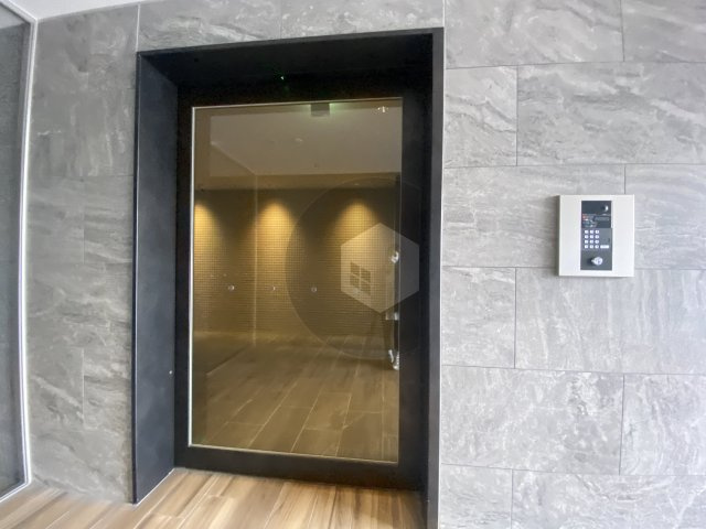 ドムス吉田のエントランス