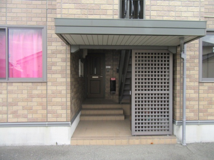 ブルーイースト　Ａのエントランス