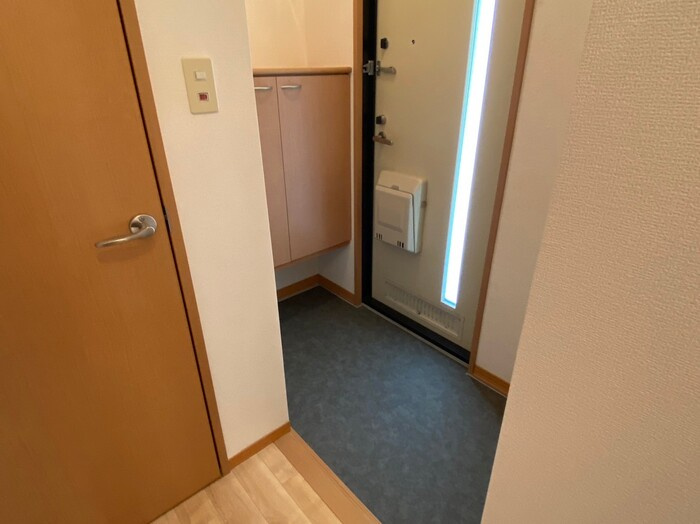 コンフォール２１の玄関