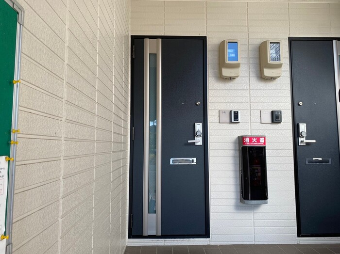 コンフォール２１の玄関