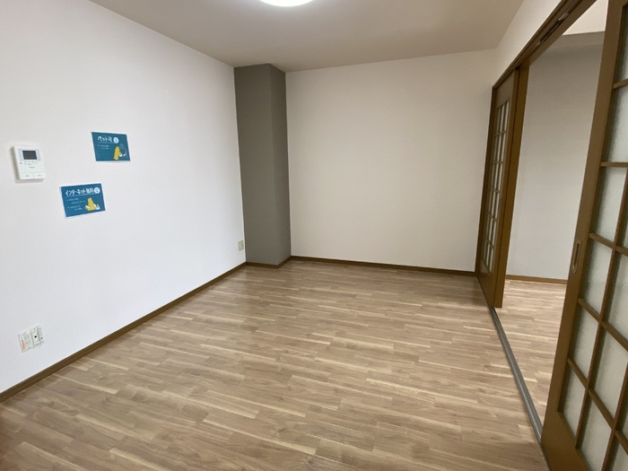 クレスト・デュオの居間・リビング