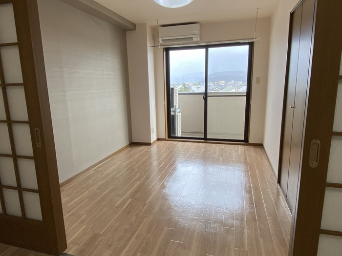 クレスト・デュオの洋室