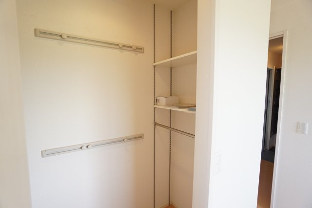 メゾン・グレイス　B棟の収納