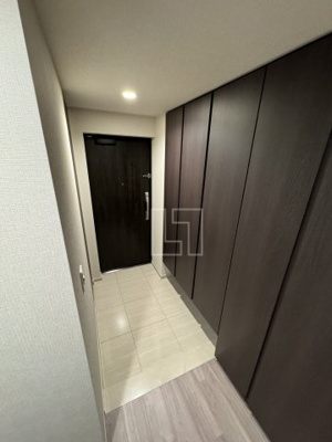 【玄関】 | ブランズタワー大阪本町 | ブランズタワー大阪本町　玄関スペース