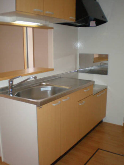 リースランドネオス春日壱番館　Ｃのキッチン