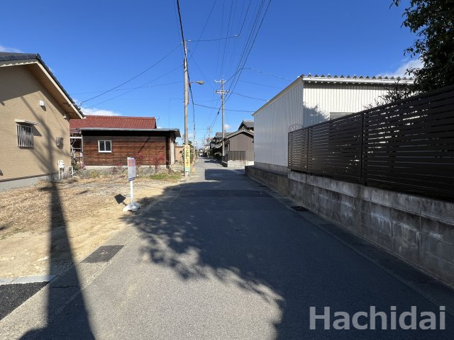 高浜市神明町第５　新築一戸建の前面道路含む現地写真