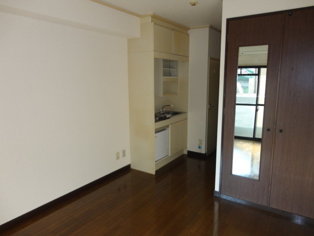 センチュリーアスカ5の内装