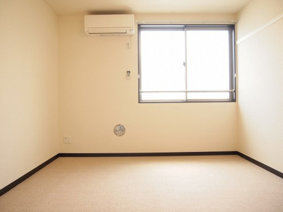 【その他】 | レオネクストサンシャイン岩室 | 洋室