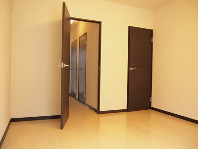 【内装】 | レオネクストサンシャイン岩室 | 洋室