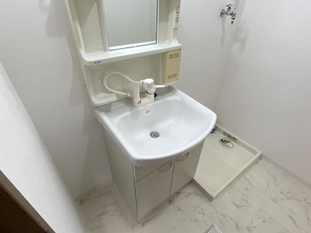 ハピネス　本郷の洗面所|洗髪洗面化粧台