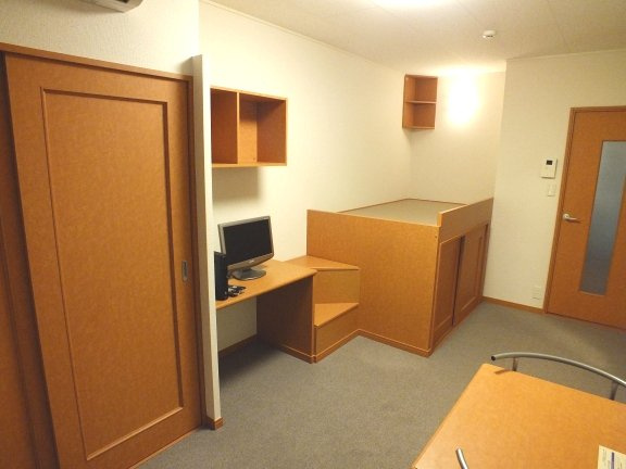 レオパレスＳＡＫＵＲＡの居間・リビング|ゆったり過ごせる居間です