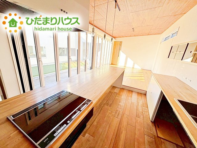 【玄関】 | 水戸市笠原町　中古戸建 | 丁度良い靴箱のサイズ♪これだけあれば家族全員の靴がしまえてスッキリ(^O^)