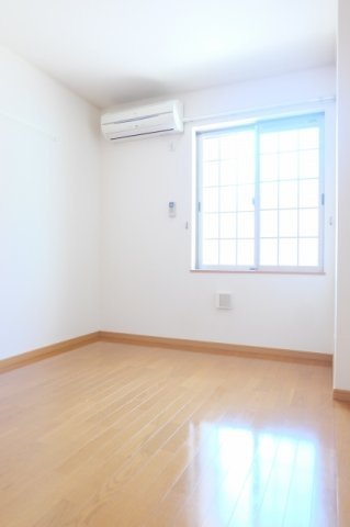 グラン　フルールの居間・リビング|ゆったり過ごせる居間です