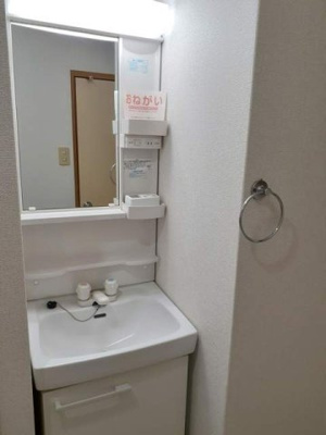 【洗面所】 | シーズハイツ | 広い洗面スペース