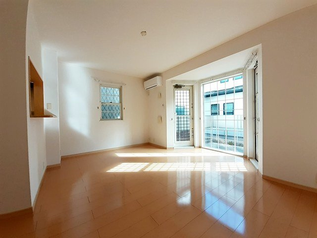 カルムの居間・リビング|ゆったり過ごせるリビングです