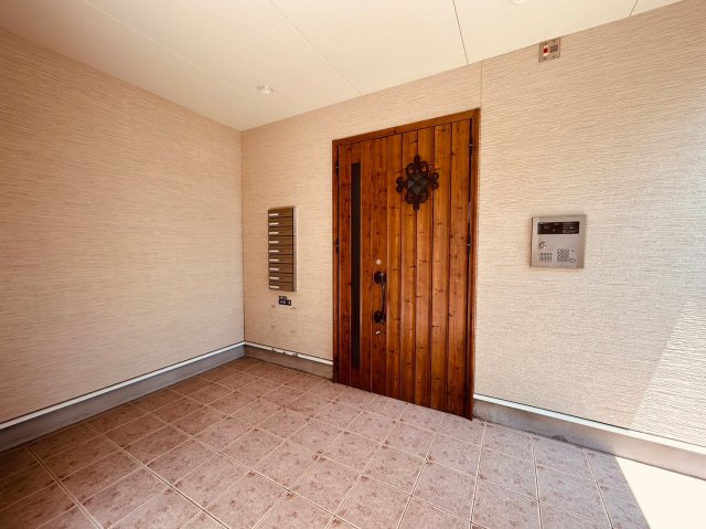 KTIレジデンス月見山Ⅱのエントランス