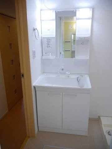 フィオリーレＡの洗面所|洗髪洗面化粧台