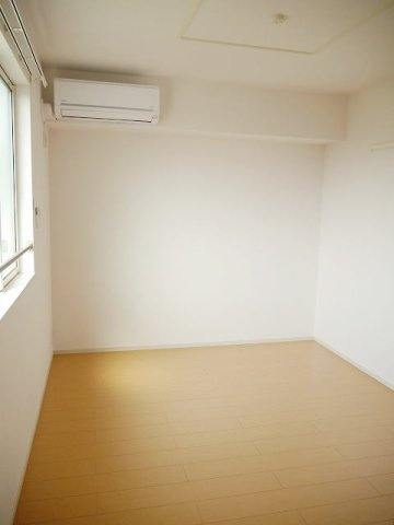 フィオリーレＡの寝室|北洋室6.1帖