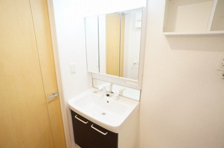 【洗面所】 | ベル　フルーフⅠ | スペースが確保できる洗面所です