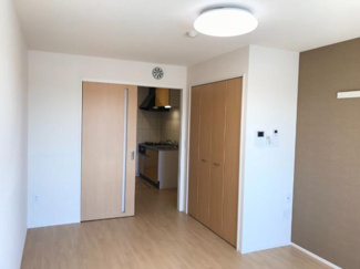 【居間・リビング】 | サンモール | 洋室