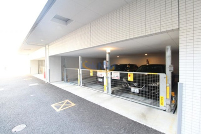 【駐車場】 | ファーストフィオーレ江坂グレイス
