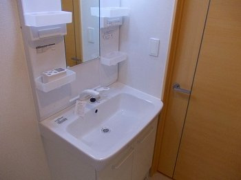 【洗面所】 | ノース・フィオーレ | 忙しい朝には欠かせない洗面所です