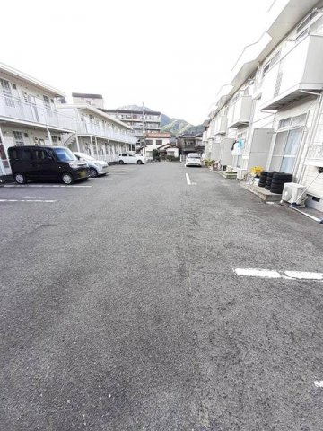 エルディム猫田の駐車場|駐車場があります