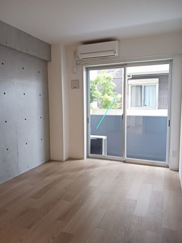 フォームの内装|明るい室内です