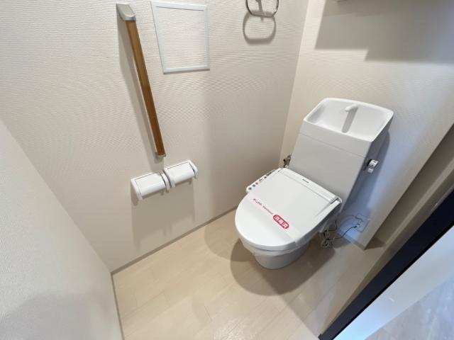 シエスタ舟入南のトイレ|シャワー付トイレ