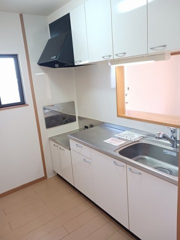 ルミナリエ　請石のキッチン|お料理しやすいキッチンです