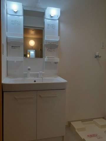 アライヴ．ウィングの洗面所