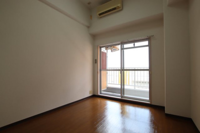 【洋室】 | メゾンアリエス