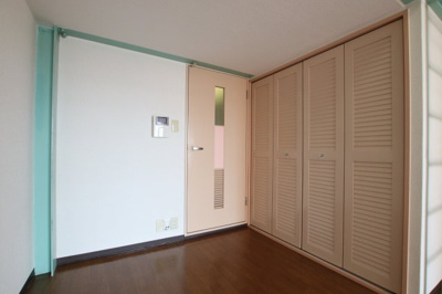 【洋室】 | メゾンアリエス