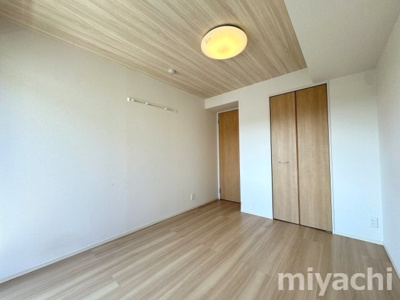 【洋室】 | バイオレットガーデンA