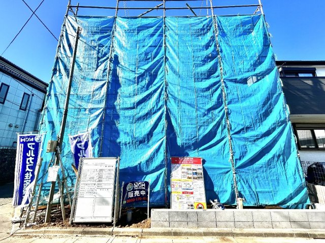 練馬区大泉学園町３丁目　新築一戸建　西武池袋線　大泉学園の前面道路含む現地写真|東南各4ｍ幅員の公道に面した角地でございます。
