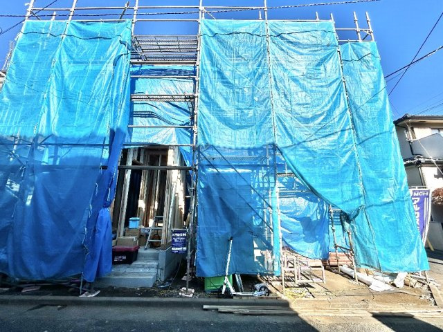 練馬区大泉学園町３丁目　新築一戸建　西武池袋線　大泉学園の前面道路含む現地写真|建物南側を撮影しております。
交通量の少ない穏やかな住環境でございます。