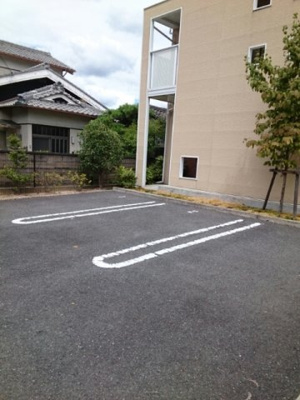 【駐車場】 | メゾン・ソウザⅠ | 駐車場完備です