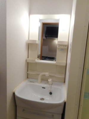 【洗面所】 | メゾン・ソウザⅠ | コンパクトで使いやすい洗面所