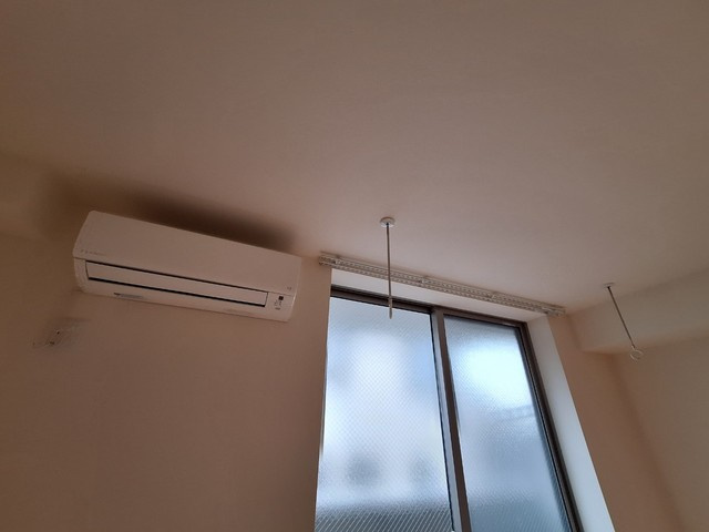 ロンボヌール稲毛のその他|★エアコン、室内物干しフック★