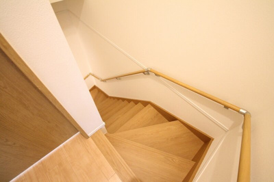 【内装】 | ＢＬＵＥ ＴＲＥＥ陽光台 | 内装は落ち着いています