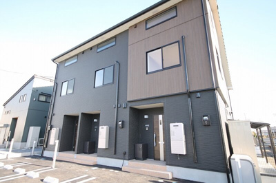 【外観】 | ＢＬＵＥ ＴＲＥＥ陽光台 | 外観もきれいです