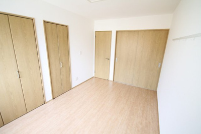 【寝室】 | ＢＬＵＥ ＴＲＥＥ陽光台 | 寝室にいかがでしょうか