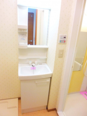 【独立洗面台】 | ラ・メゾン・フロフォンス | 嬉しい独立洗面台付き。