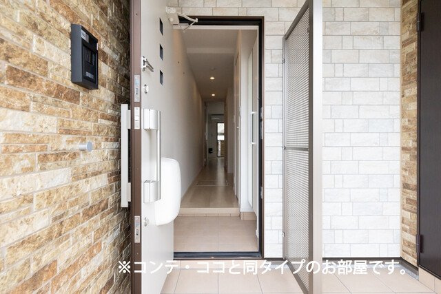 スペチアーレ　チンクエの玄関