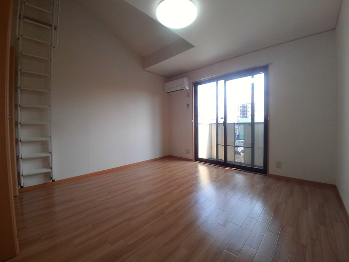 ポレール・Ｋの居間・リビング