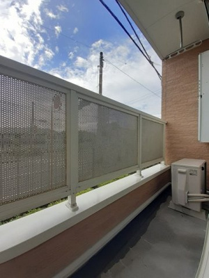 【バルコニー】 | ミニョン・コリーヌ