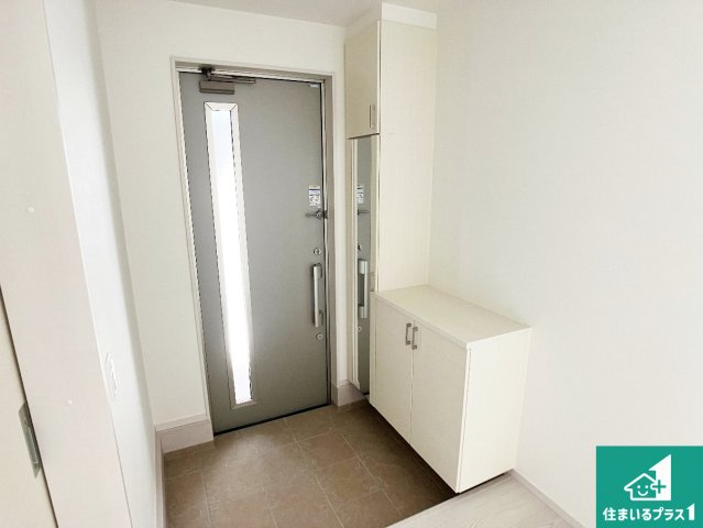 加古川市西神吉町岸　第3期　新築一戸建ての玄関|シューズボックスにはたくさんの靴が収納できるので玄関周りはいつもスッキリ！ご家族が増えても安心！